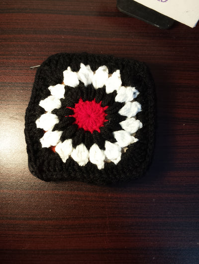 Send a photo. Get it in yarn.